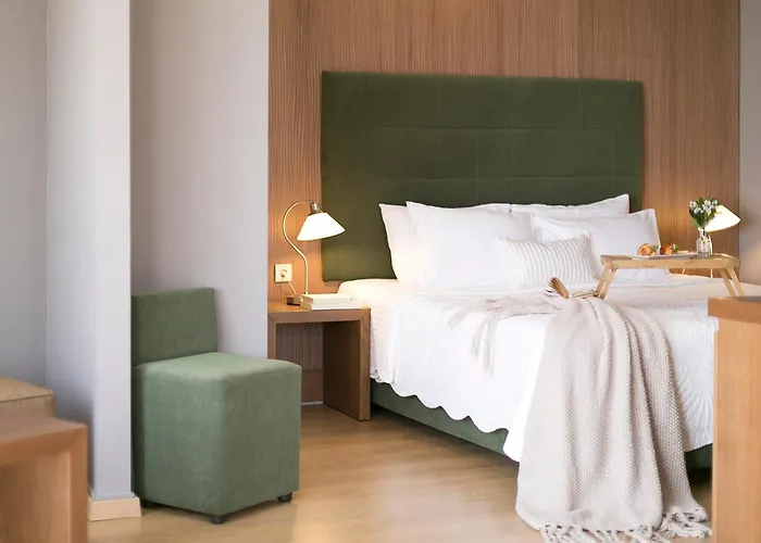 Hotel Plaza Hotel, Philian And