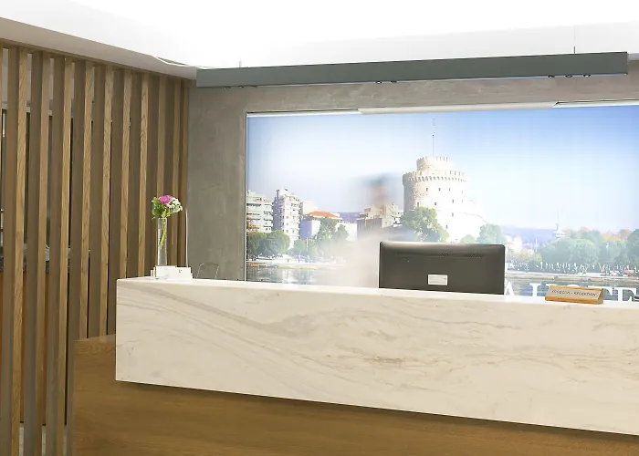 Otel Plaza Hotel, Philian And 3*