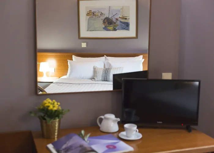 Otel Plaza Hotel, Philian And 3*