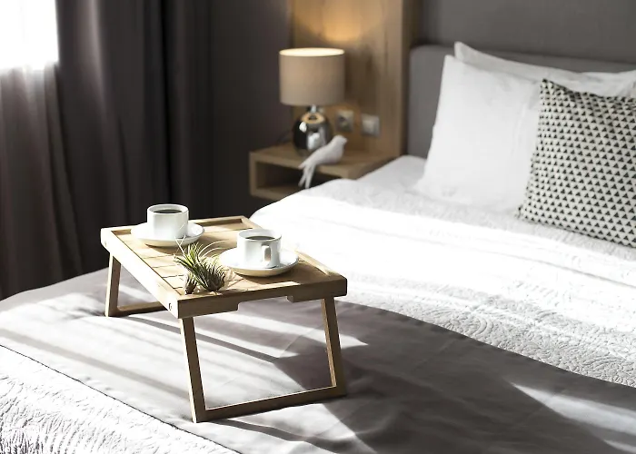 Plaza Hotel, Philian And Otel 3*