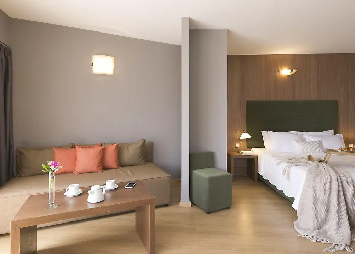 Plaza Hotel, Philian And 3*