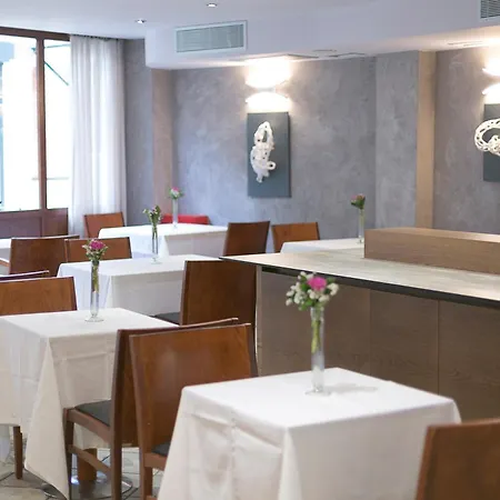 Hotell Plaza Hotel, Philian And