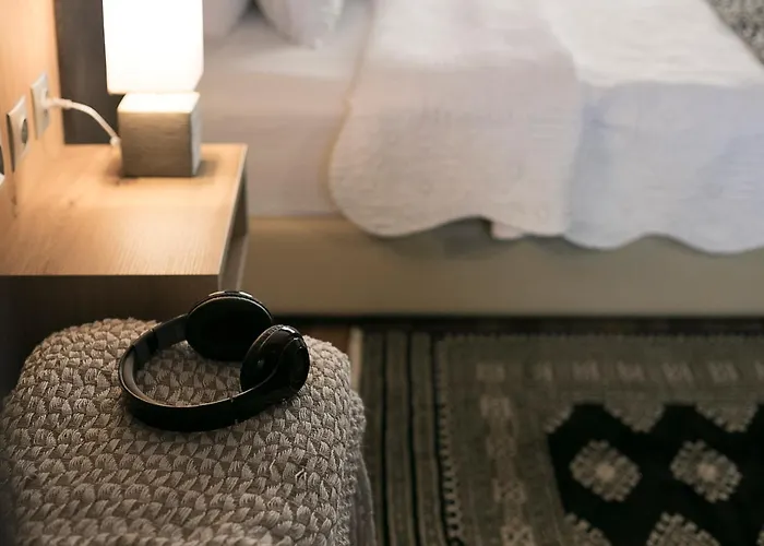 Plaza Hotel, Philian And Otel 3*