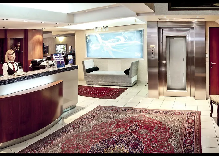 Hotel Plaza Hotel, Philian And Tessalónica