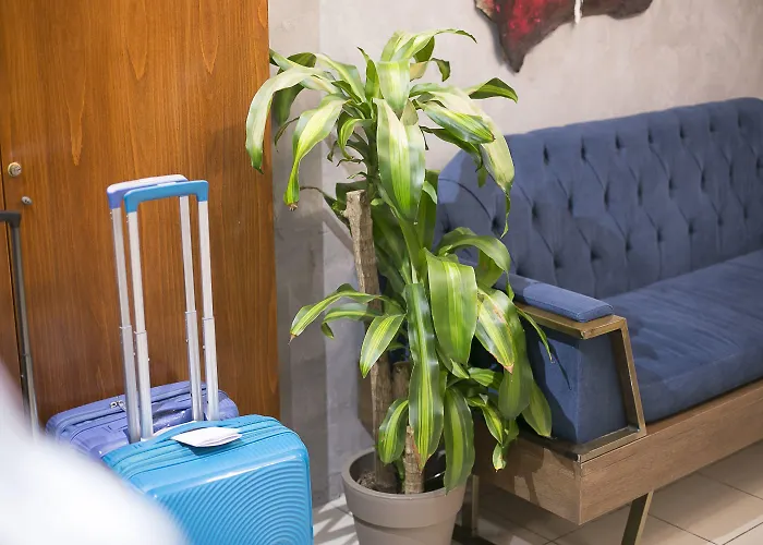 Plaza Hotel, Philian And 3*