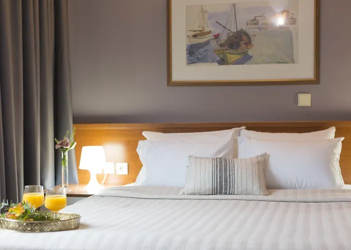 Plaza Hotel, Philian And Tessalónica