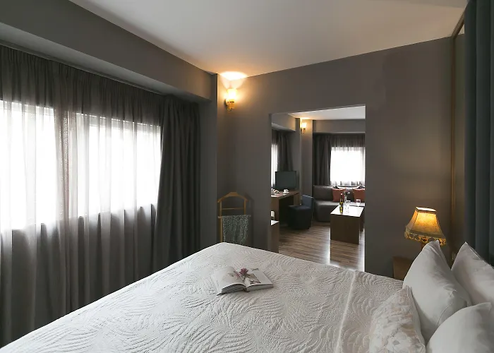 Plaza Hotel, Philian And Hotel 3*