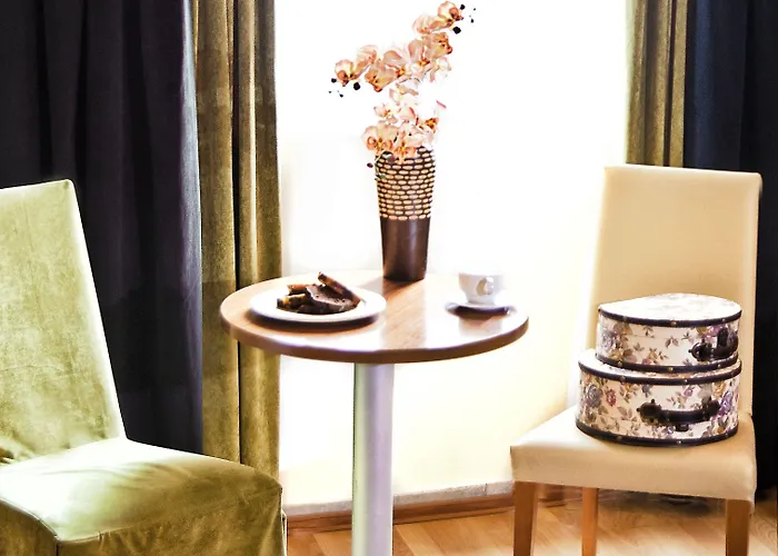 Plaza Hotel, Philian And Hotel Tessalónica