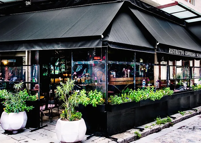 Plaza Hotel, Philian And Tessalónica