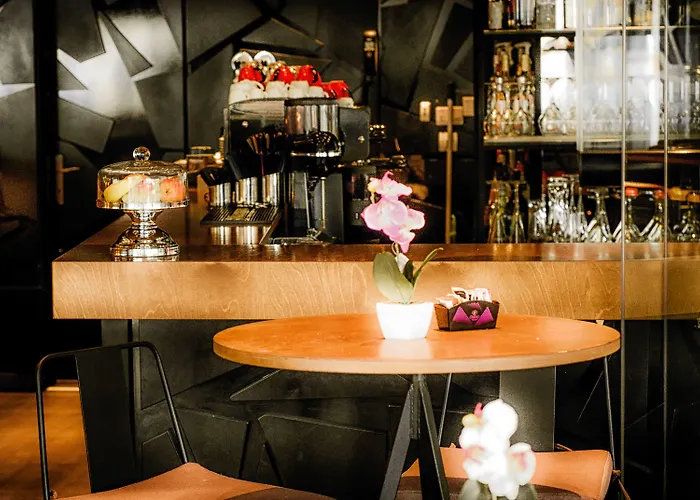 Otel Plaza Hotel, Philian And Selanik