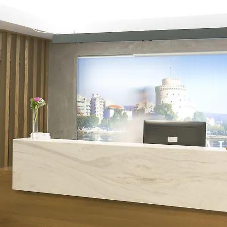Szálloda Plaza Hotel, Philian And 3*