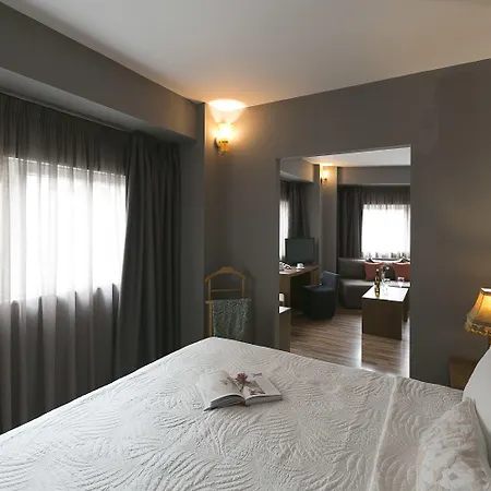 Plaza Hotel, Philian And Szálloda 3*