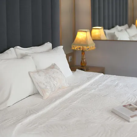 Plaza Hotel, Philian And Szálloda 3*
