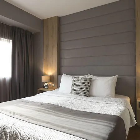 Szálloda Plaza Hotel, Philian And 3*