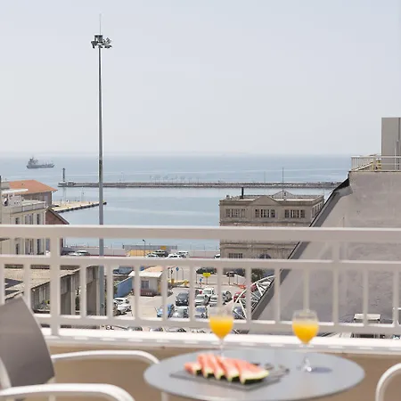 Szálloda Plaza Hotel, Philian And 3*