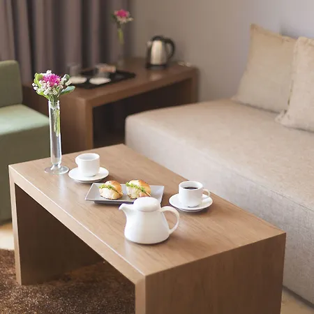 Szálloda Plaza Hotel, Philian And 3*