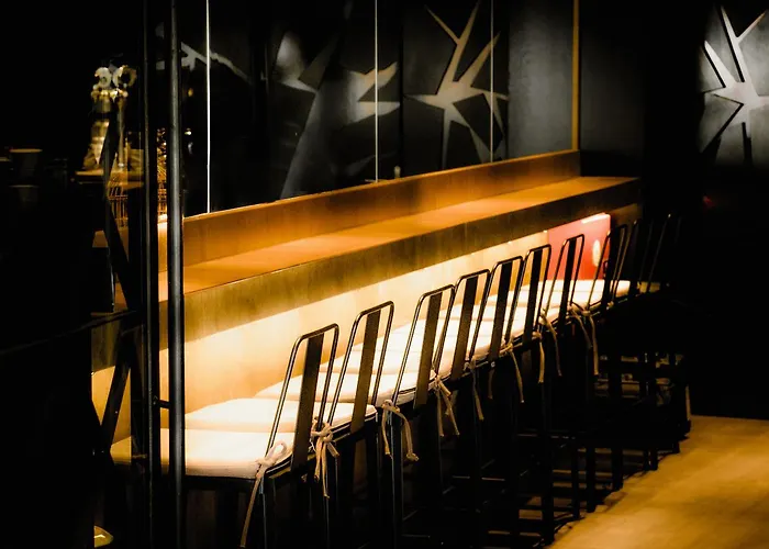 מלון Plaza Hotel, Philian And